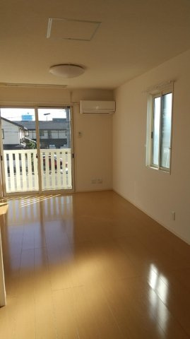 ラヴィアンローズ　B棟の居間・リビング