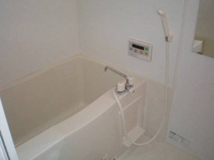 ラヴィアンローズ　B棟の浴室