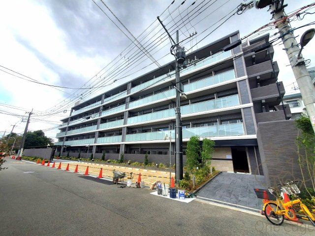 ファーストフィオーレ塚本リベルテの外観