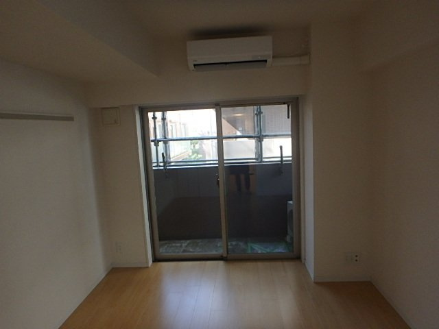 ヴィータローザ東府中の洋室