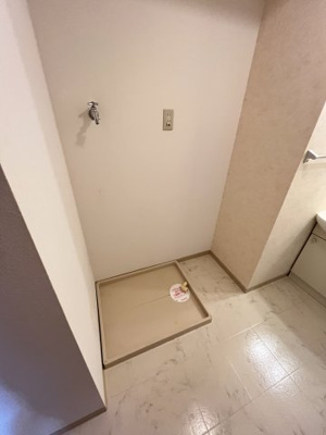 【洗面所】 | ピュア・リーフ | イメージ103号室の写真（反転あり）