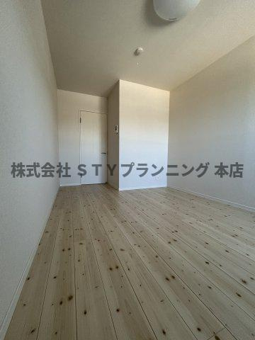 仲介手数料0円！CUBE上小田井B棟の居間・リビング