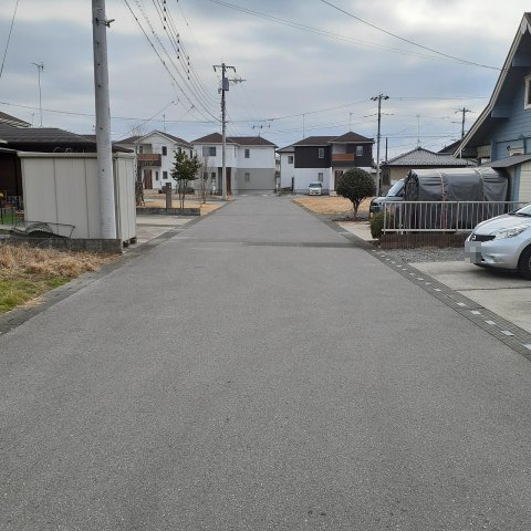 真岡市亀山の前面道路含む現地写真|西側から撮影