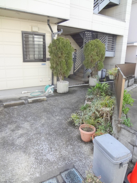 矢根邸のロビー