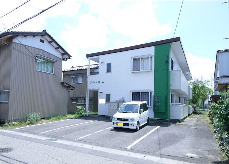 グリーンホームの外観