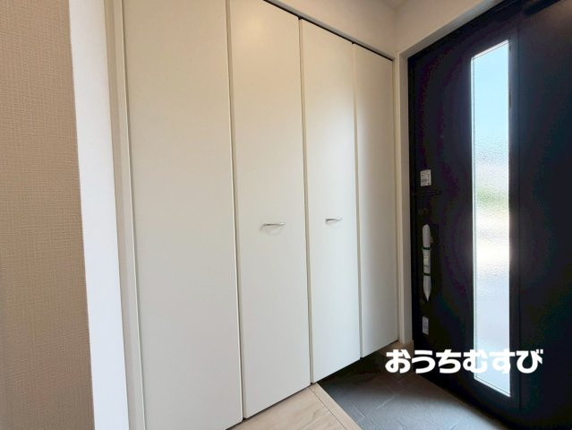 守山区中志段味（全13棟）の玄関