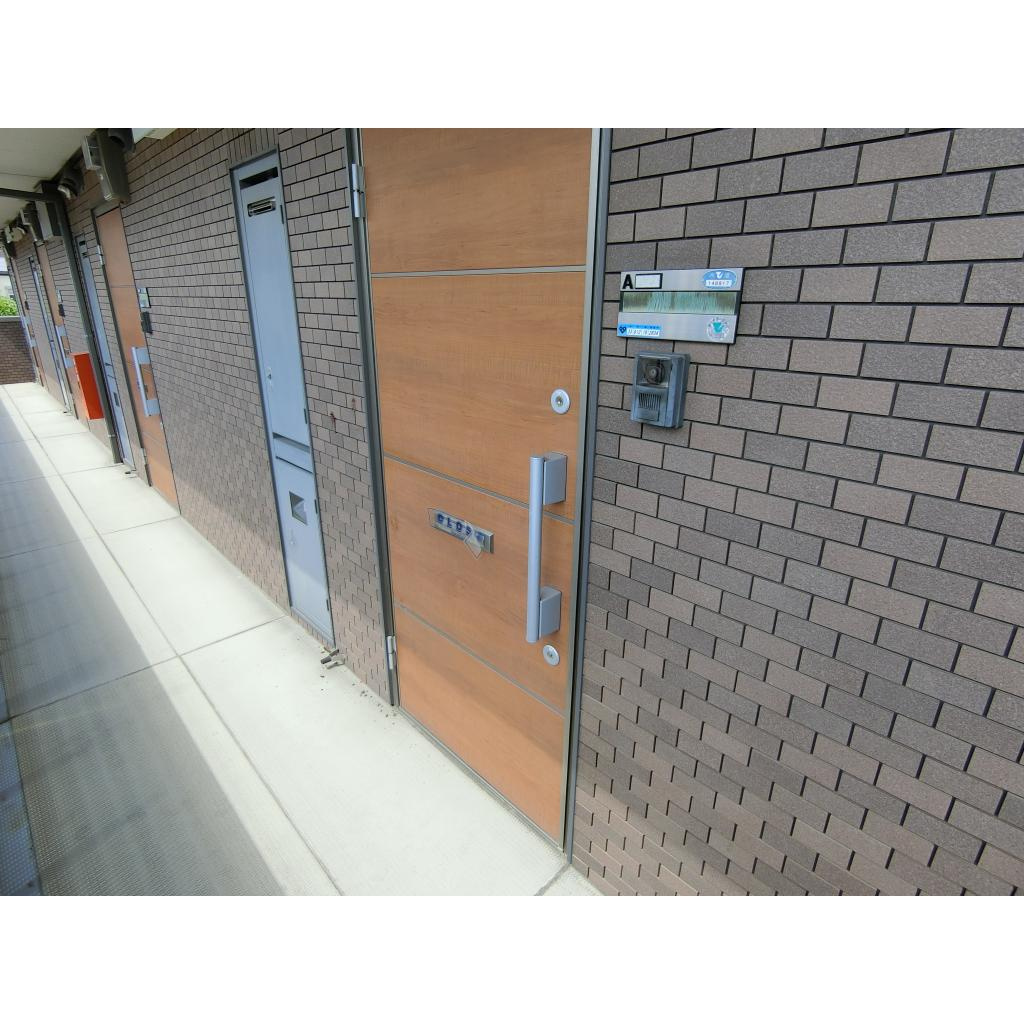 メゾンシャローム　Ａの玄関