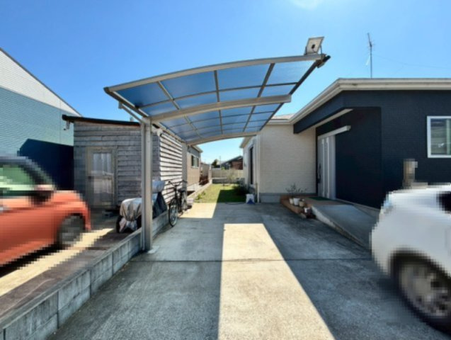 大網白里市南横川　中古戸建の駐車場
