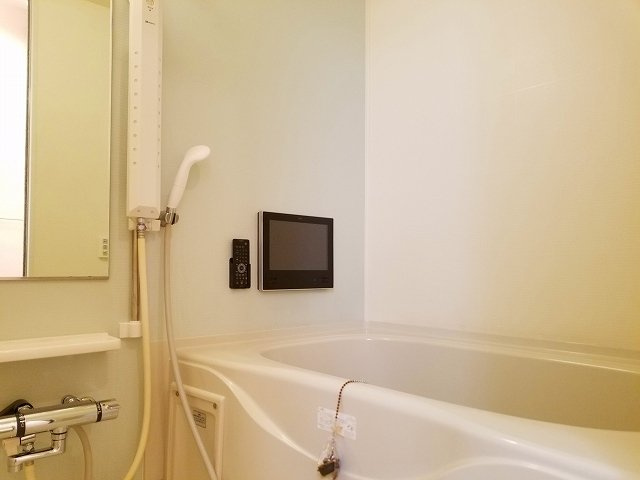 クリスタルガーデン　カラーの浴室