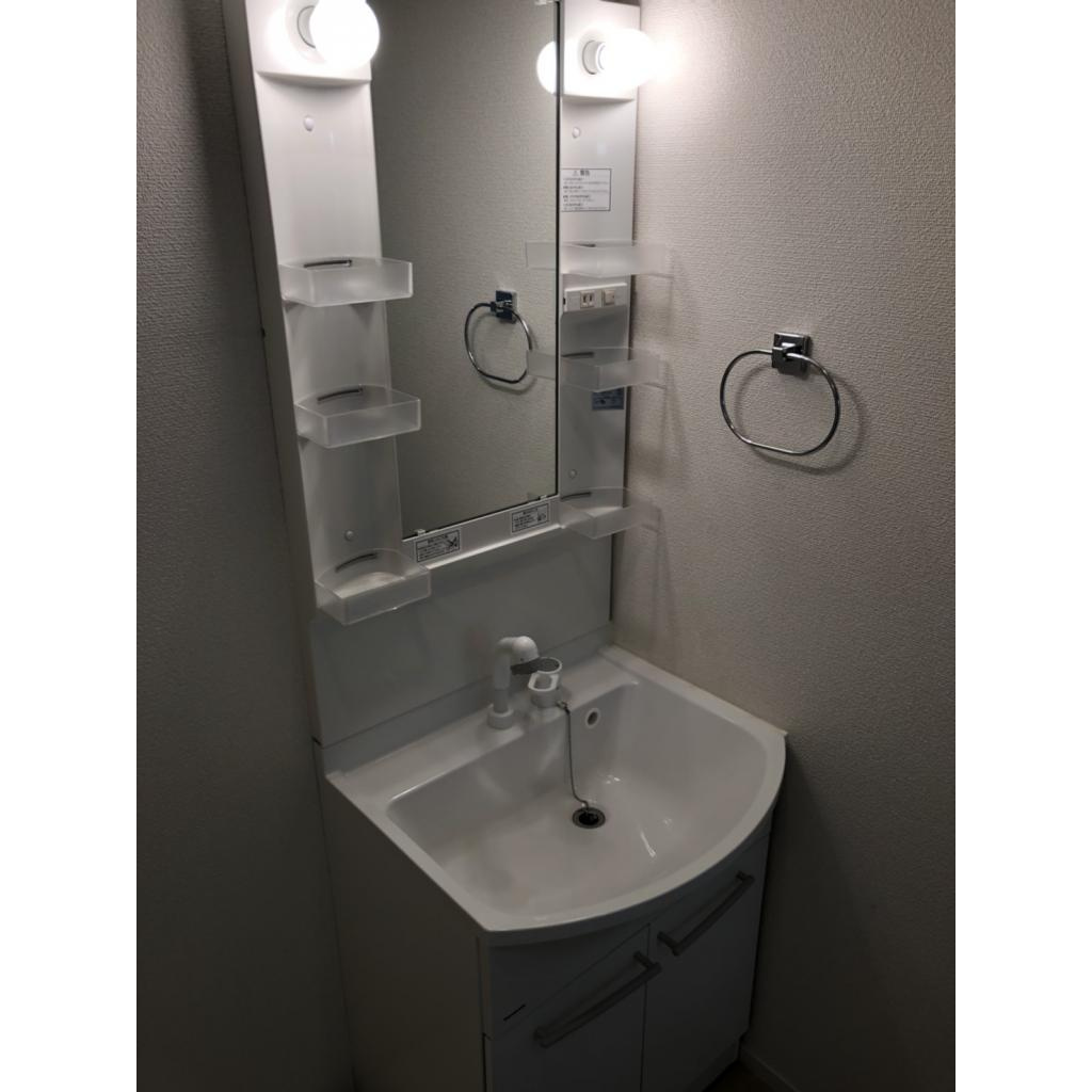 ウィステリアの洗面所