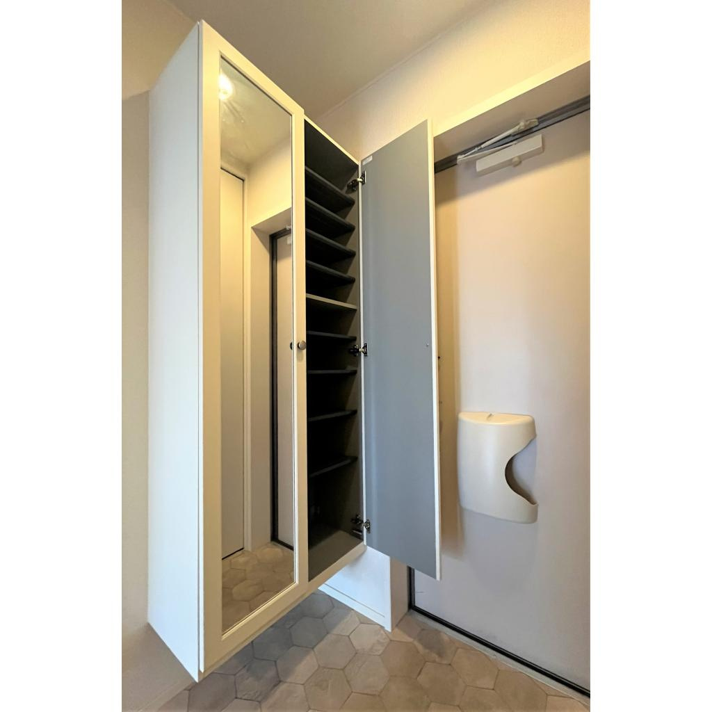 グレイス奥林Aの玄関