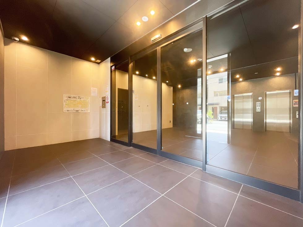 MV.imp大阪鶴橋の外観