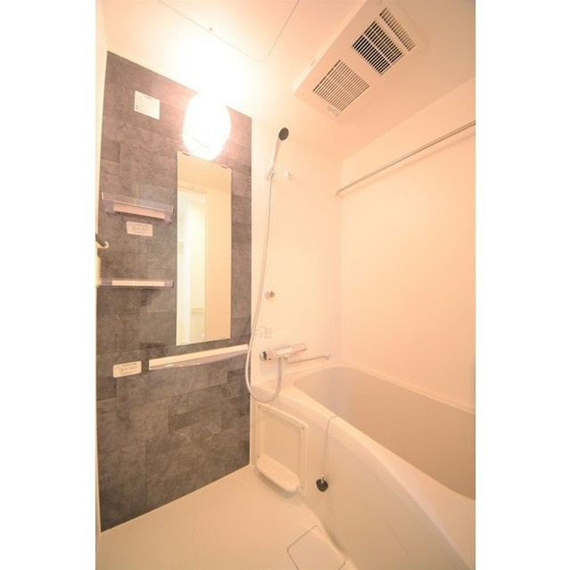 Gravis城東中央の浴室