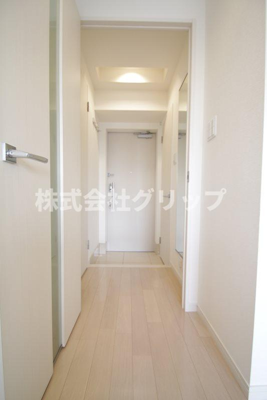 スタイリオ横浜反町の玄関