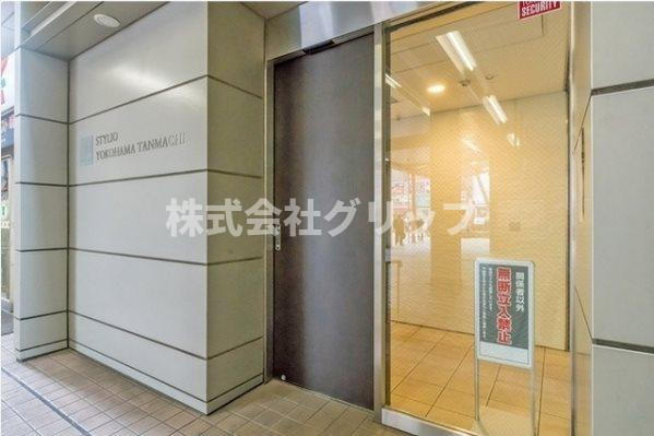スタイリオ横浜反町のエントランス