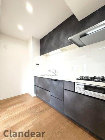 ライオンズマンション谷塚駅前第二のキッチン|ドキドキの新生活も、安心してスタート。ぴったりの住まいを見つけませんか？クランディアが一緒に住まい選びをサポートします‼　まずは、お気軽にお問合せください　＃クランディア