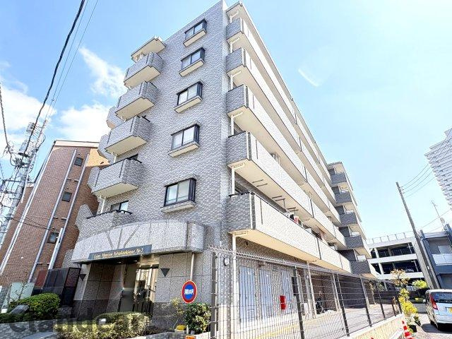 ライオンズマンション谷塚駅前第二の外観|ドキドキの新生活も、安心してスタート。ぴったりの住まいを見つけませんか？クランディアが一緒に住まい選びをサポートします‼　まずは、お気軽にお問合せください　＃クランディア