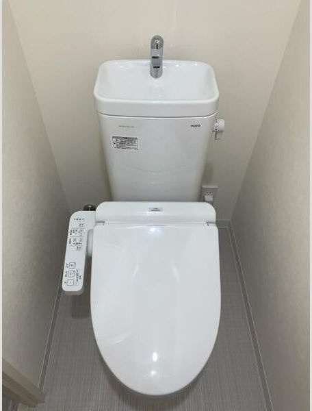 The First One金山のトイレ