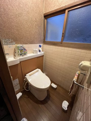 笠岡市笠岡売家2のトイレ