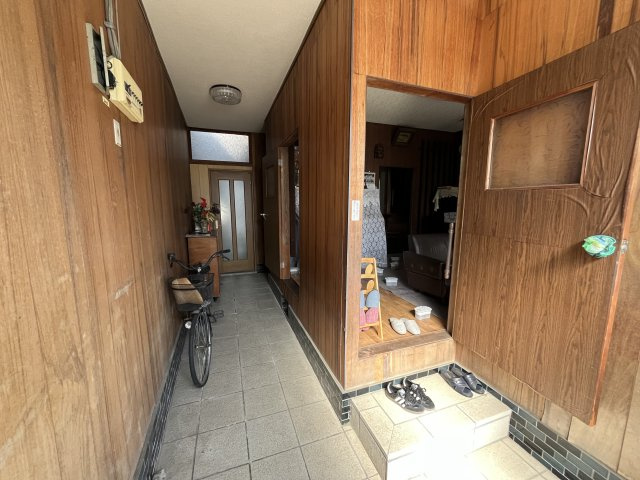 笠岡市笠岡売家2の玄関