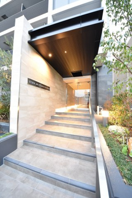 【エントランス】 | 神戸元町Noah