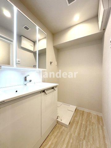 東武大師前サンライトマンション３号館の独立洗面台|ドキドキの新生活も、安心してスタート。ぴったりの住まいを見つけませんか？クランディアが一緒に住まい選びをサポートします‼　まずは、お気軽にお問合せください　＃クランディア