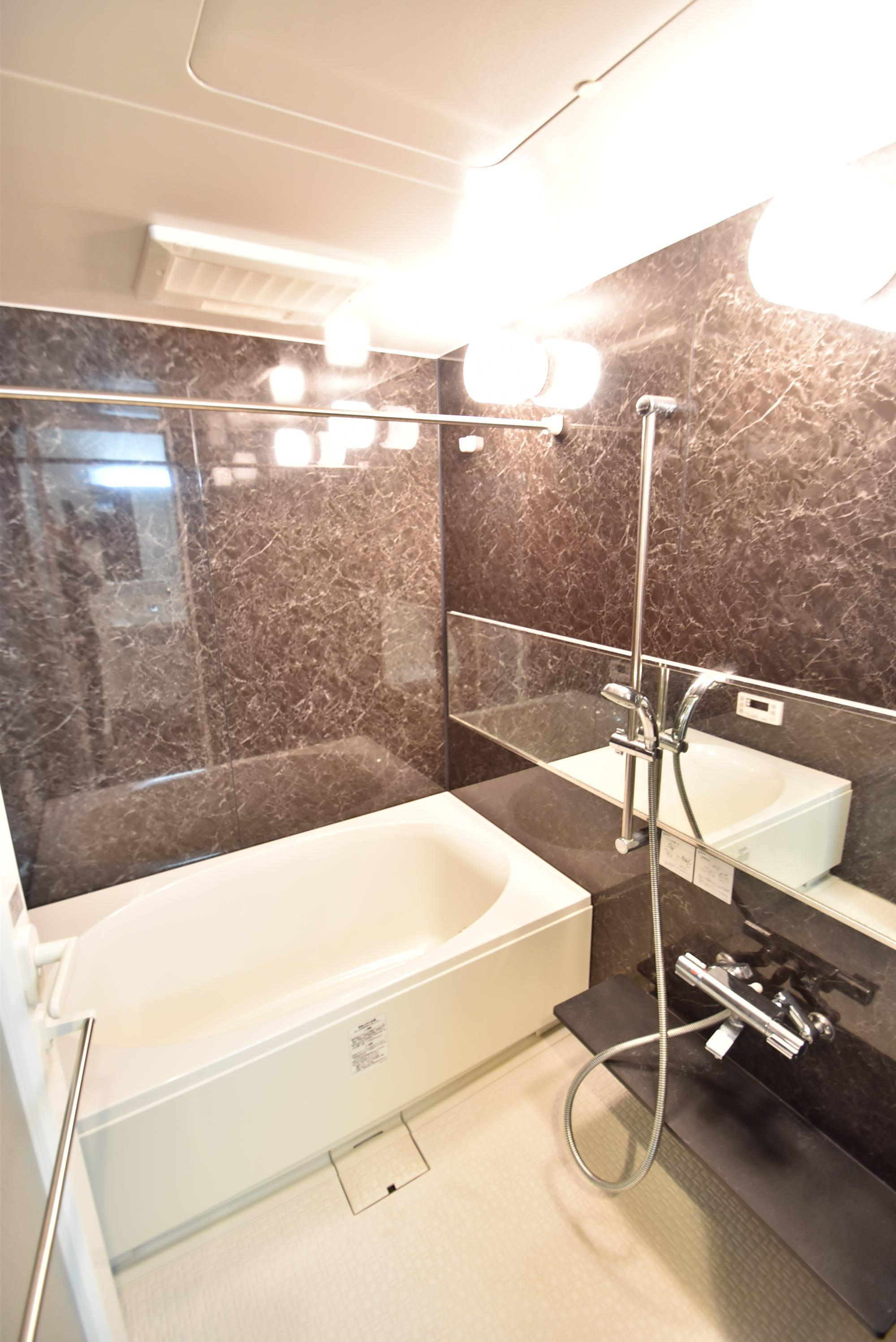 大阪市都島区都島南通２丁目の賃貸マンションの浴室