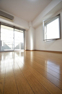 【洋室】 | ヴェルディ神戸