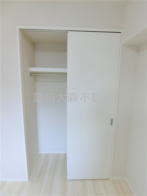 ORSUSオルサス大鳥居の収納|洋室ウォークイン横ののクローゼット