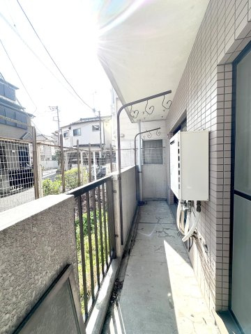 キャニオンマンション西日暮里のバルコニー|ドキドキの新生活も、安心してスタート。ぴったりの住まいを見つけませんか？クランディアが一緒に住まい選びをサポートします‼　まずは、お気軽にお問合せください　＃クランディア