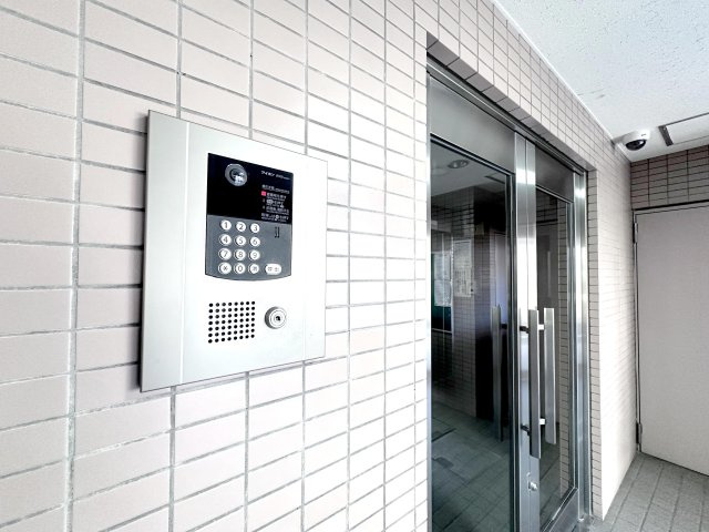 キャニオンマンション西日暮里の防犯設備|ドキドキの新生活も、安心してスタート。ぴったりの住まいを見つけませんか？クランディアが一緒に住まい選びをサポートします‼　まずは、お気軽にお問合せください　＃クランディア