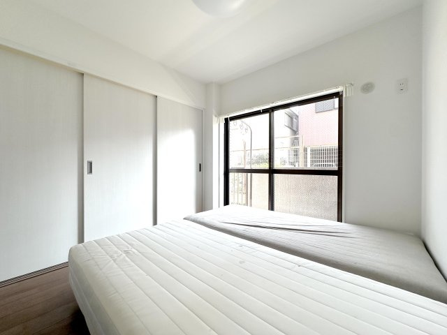 キャニオンマンション西日暮里の洋室|ドキドキの新生活も、安心してスタート。ぴったりの住まいを見つけませんか？クランディアが一緒に住まい選びをサポートします‼　まずは、お気軽にお問合せください　＃クランディア