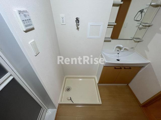 ガーディアンの洗面所|洗濯機置場