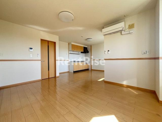 ガーディアンの居間・リビング|リビング