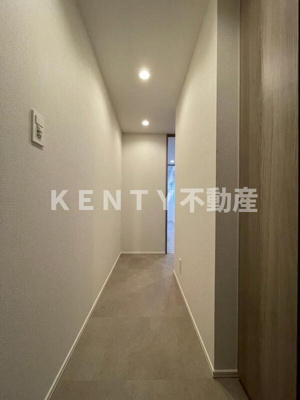 【玄関】 | ルミーク雪谷 | 収納もある玄関です