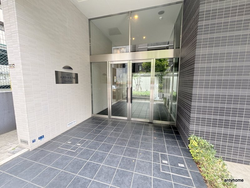 エスリード大手前　仲介手数料無料のエントランス