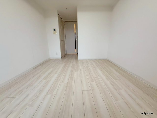 エスリード大手前　仲介手数料無料の居間・リビング