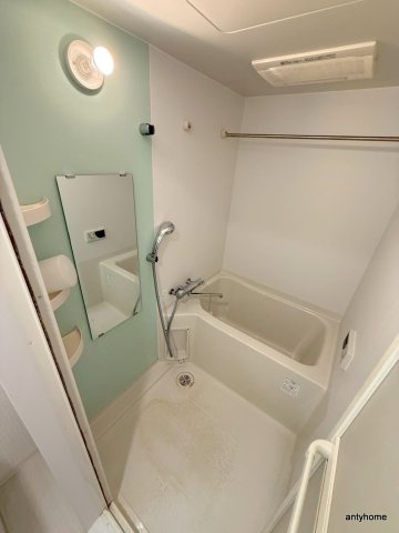 エスリード大手前　仲介手数料無料の浴室