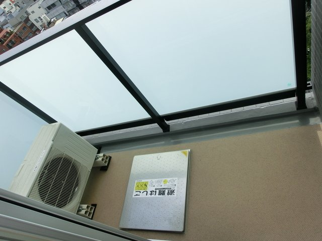 スカイコート上野稲荷町のバルコニー