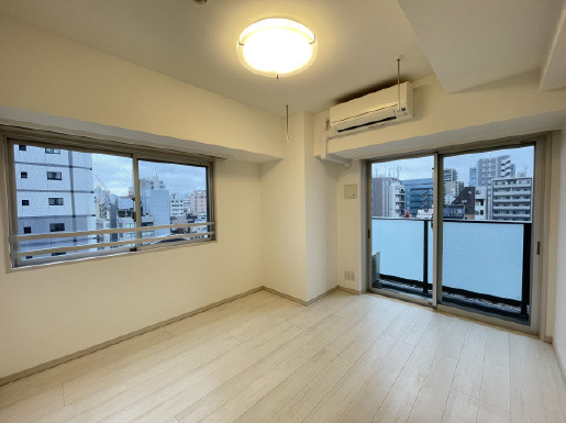 スカイコート上野稲荷町の居間・リビング