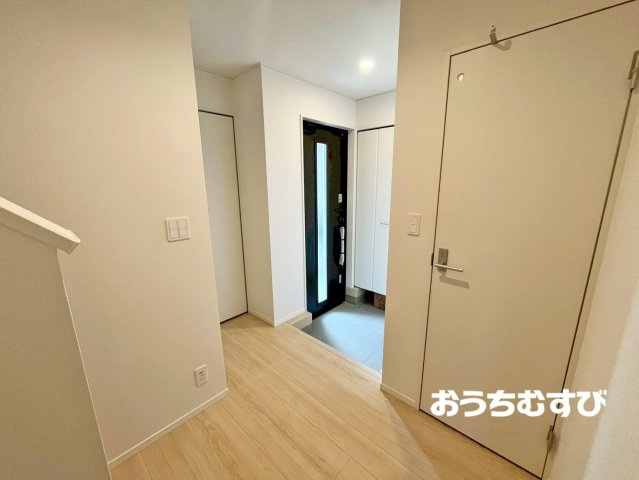 守山区中志段味（全13棟）の玄関