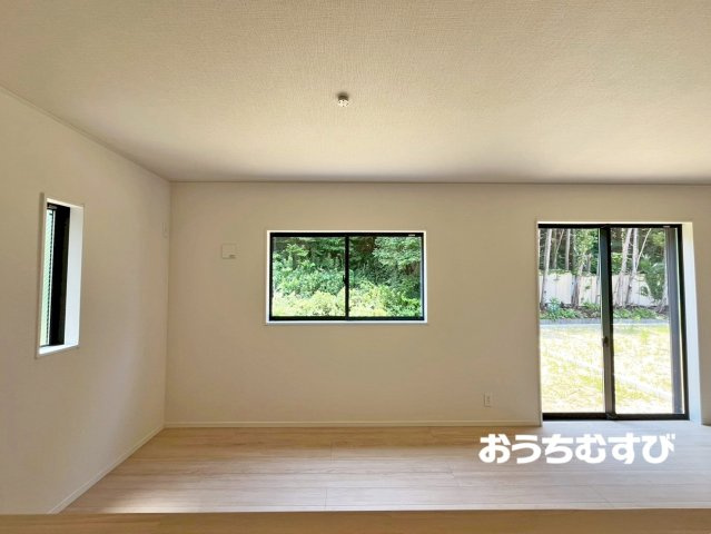 守山区中志段味（全13棟）の居間・リビング