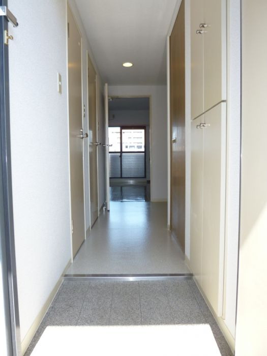 ヴィレ・コート石城の玄関