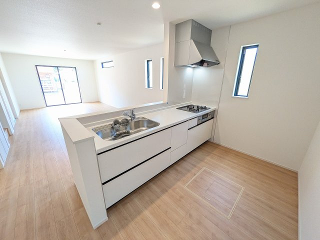 八王子市　弐分方町　新築一戸建て　１０期のキッチン|～使い勝手の良いシステムキッチン～