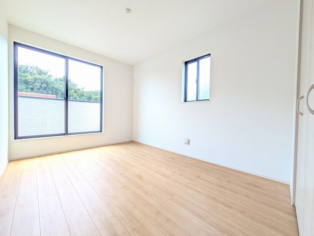 八王子市　弐分方町　新築一戸建て　１０期の寝室|～2階6.5帖の主寝室です～