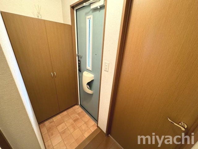 【玄関】 | ポルト　ベール　C