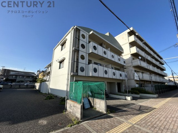 敷地内に駐車場あります☆