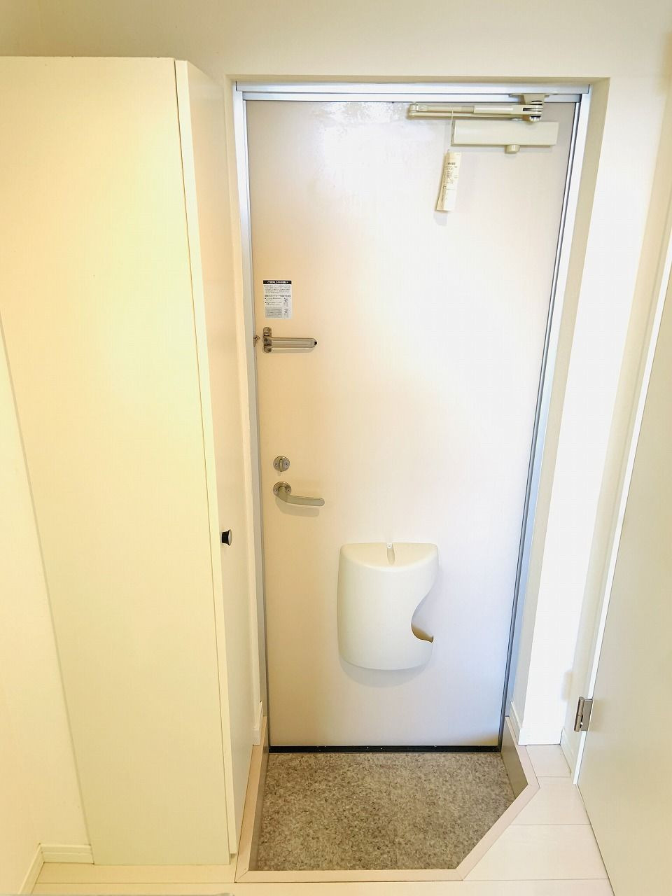 カームネスkikiの玄関