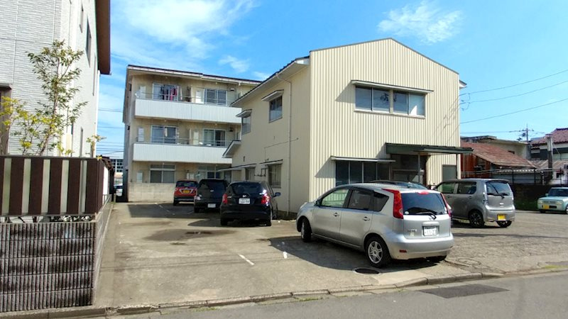 コーポ樹の駐車場