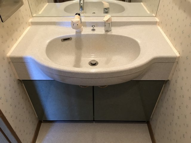 オーデブラン博多南の独立洗面台|使いやすい独立洗面台です